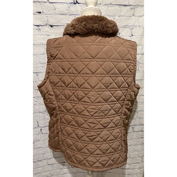 Calvin Klein Plus Size Faux-Fur-Trimmed Quilted Puffer Vest Size 2X - Picture 5 of 8